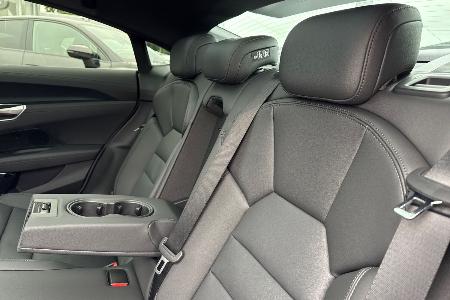 Used Audi e-tron GT 2025 for sale - 76171228: Photo 32