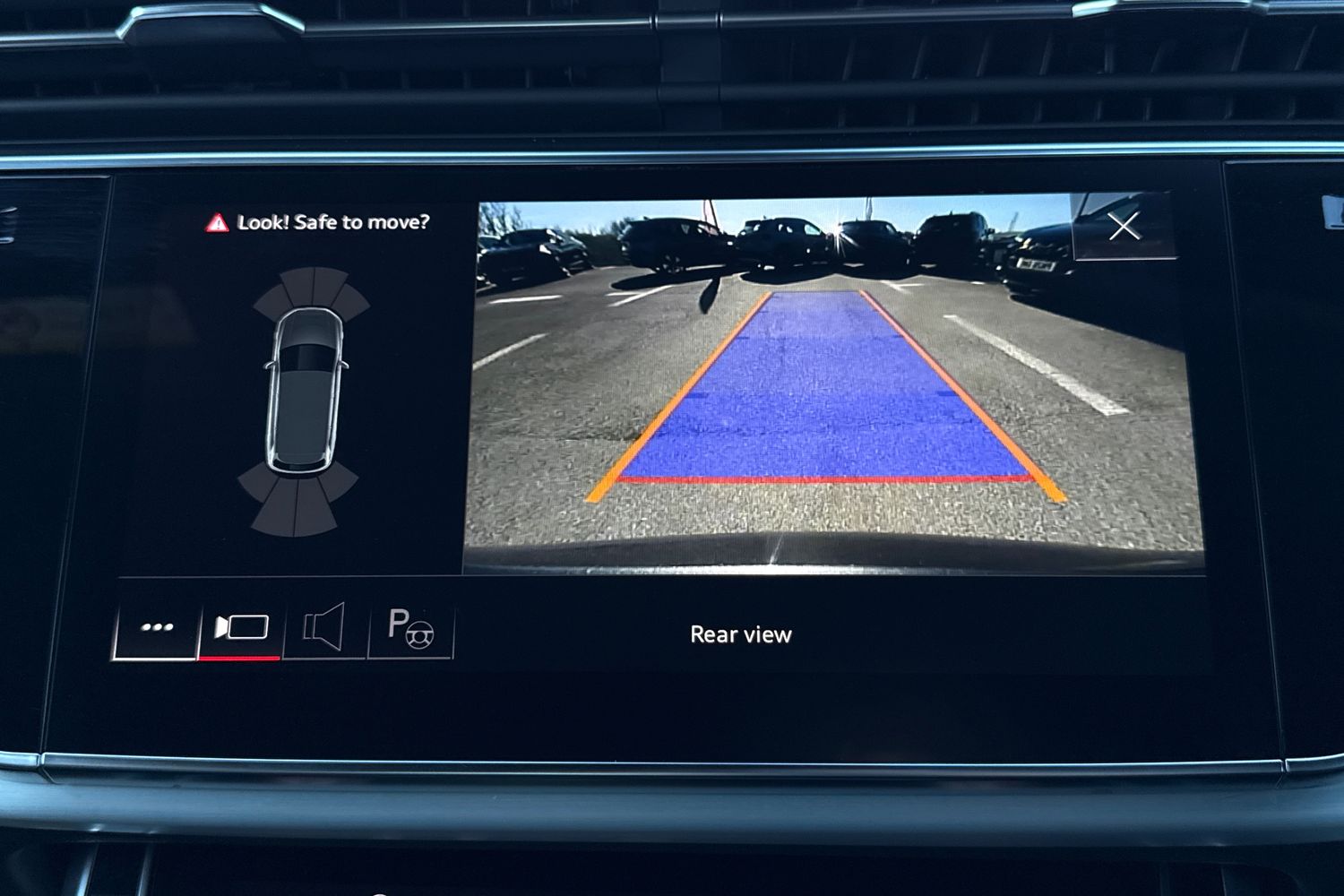 Used Audi Q7 2023 for sale - 78155070: Photo 40