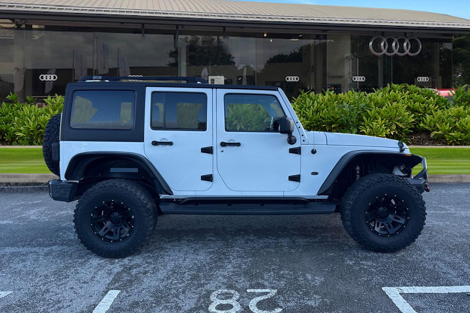 Used Jeep Wrangler 2016 for sale - 77014026: Photo 3