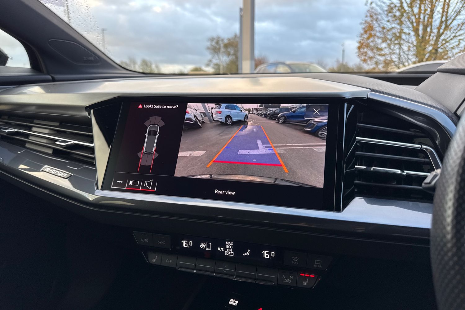 Used Audi Q4 e-tron 2024 for sale - 76401687: Photo 31