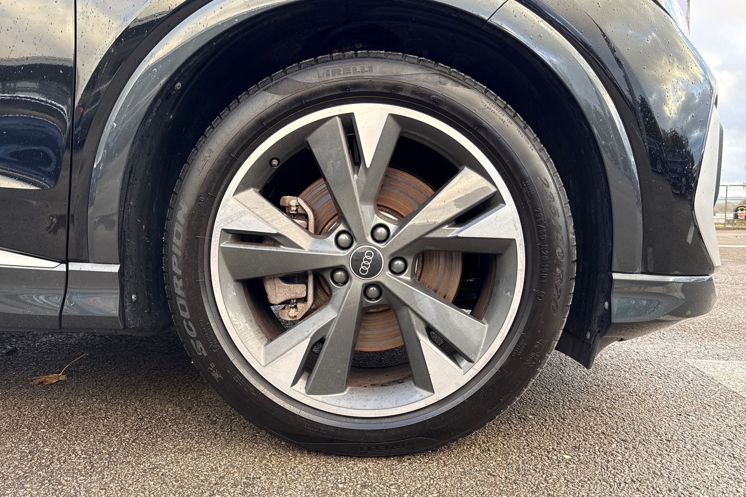 Used Audi Q4 e-tron 2024 for sale - 76401687: Photo 9