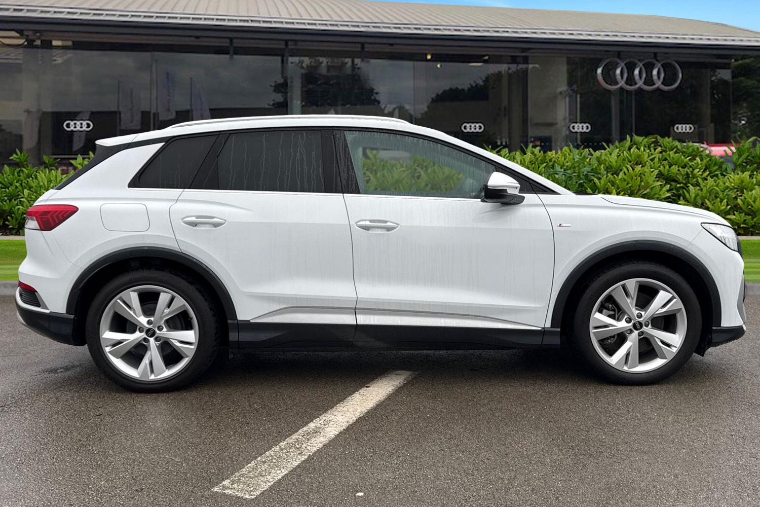 Used Audi Q4 e-tron 2024 for sale - 76985284: Photo 3