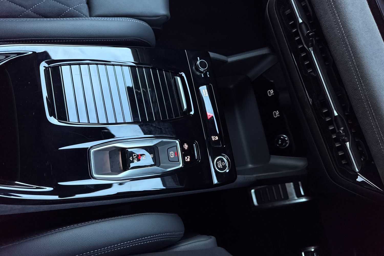 Used Audi Q6 e-tron 2025 for sale - 77340773: Photo 23