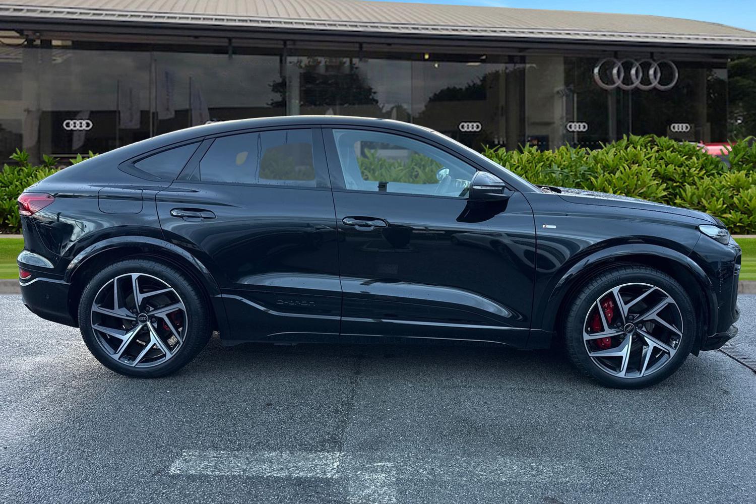 Used Audi Q6 e-tron 2025 for sale - 77340773: Photo 3