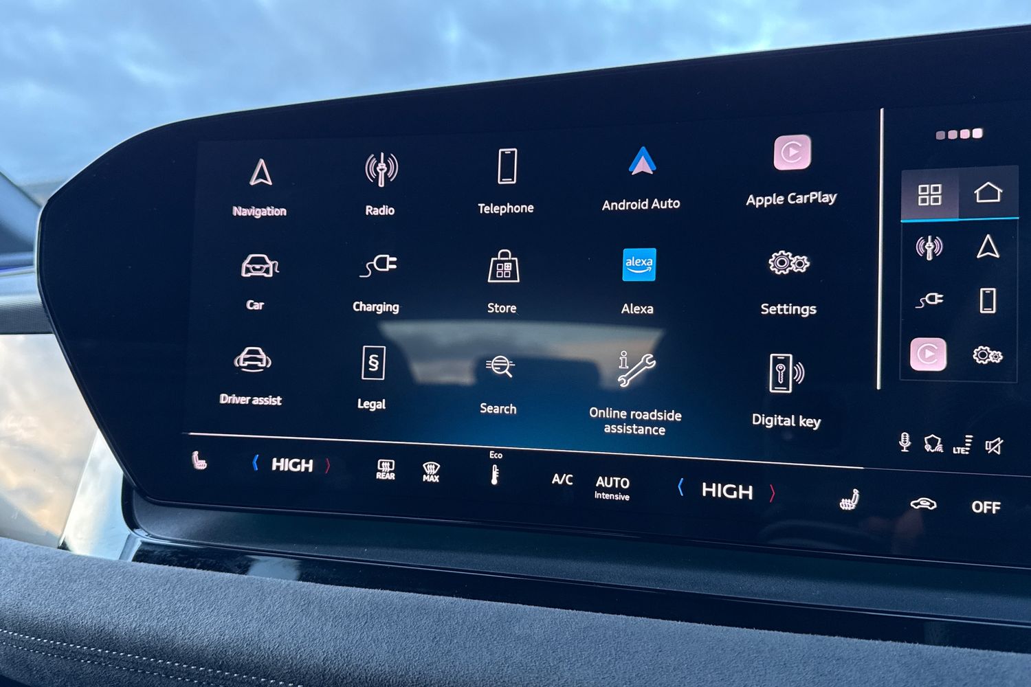 Used Audi Q6 e-tron 2025 for sale - 77340773: Photo 39