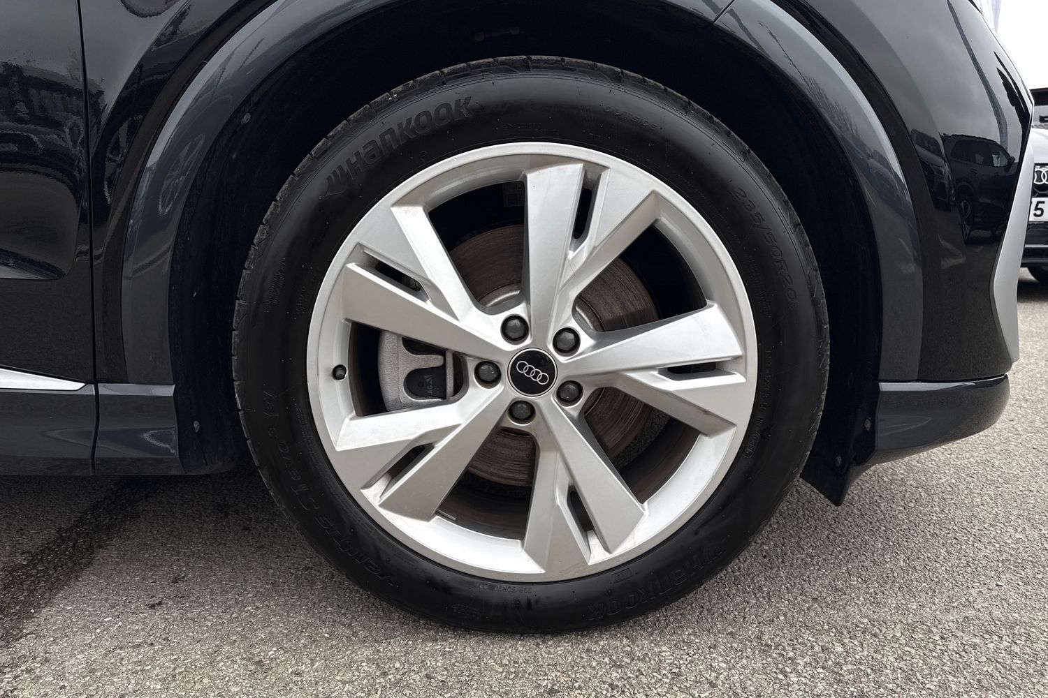 Used Audi Q4 e-tron 2025 for sale - 77996638: Photo 11