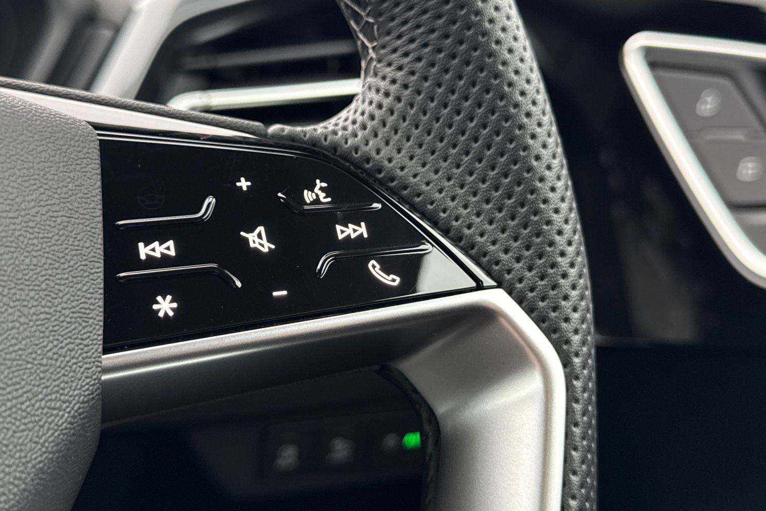 Used Audi Q4 e-tron 2025 for sale - 77996638: Photo 37