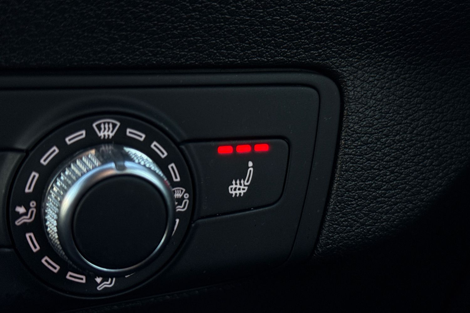 Used Audi Q2 2018 for sale - 76649175: Photo 40