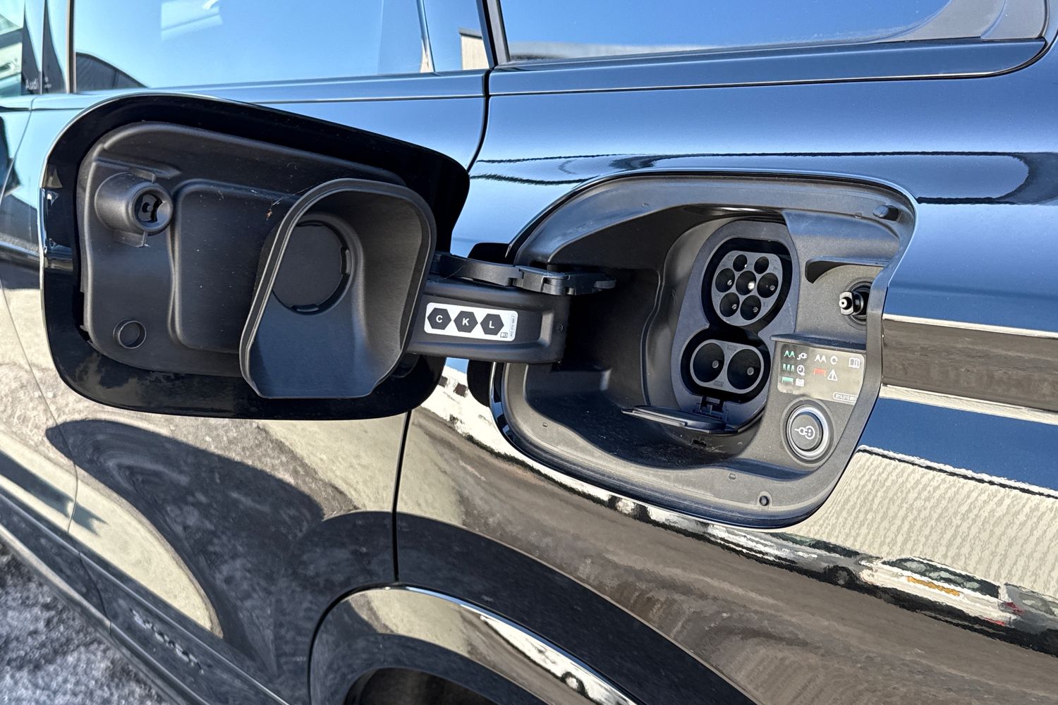 Used Audi Q6 e-tron 2025 for sale - 75908954: Photo 26