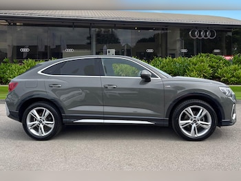 Used Audi Q3 2024 for sale - 75511000: Photo