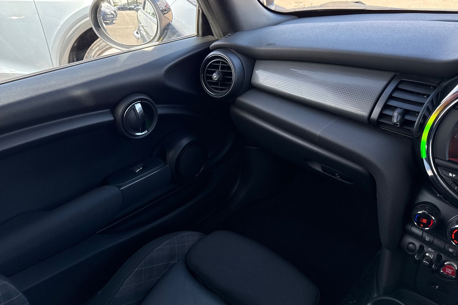 Used MINI Convertible 2018 for sale - 78155149: Photo 15