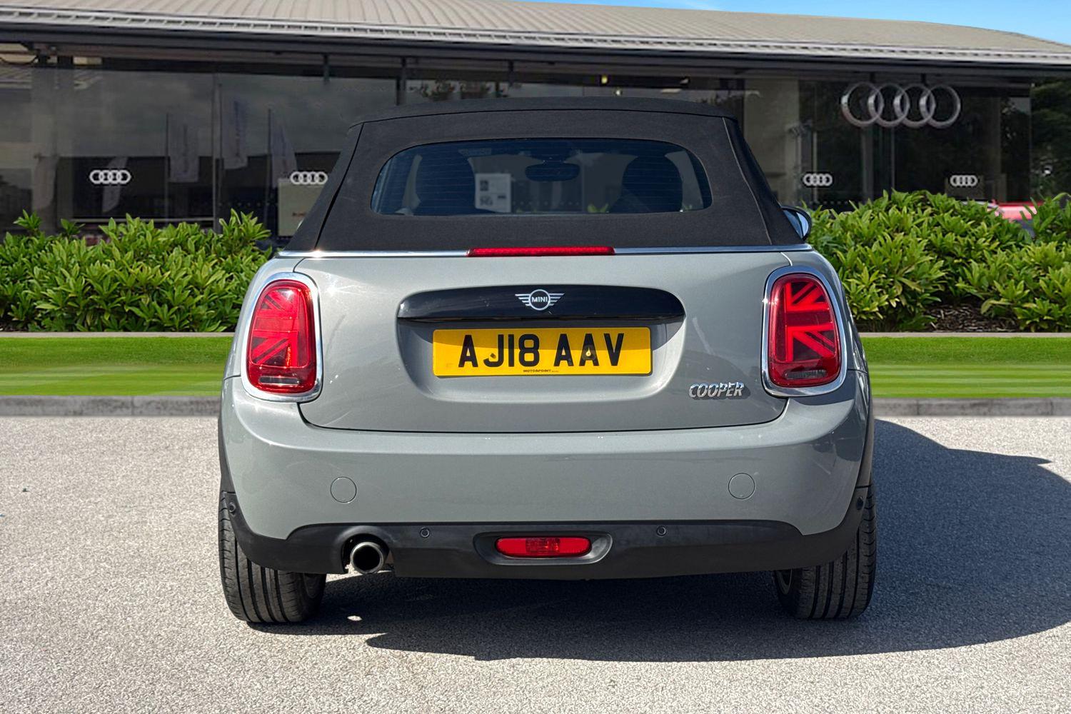 Used MINI Convertible 2018 for sale - 78155149: Photo 4