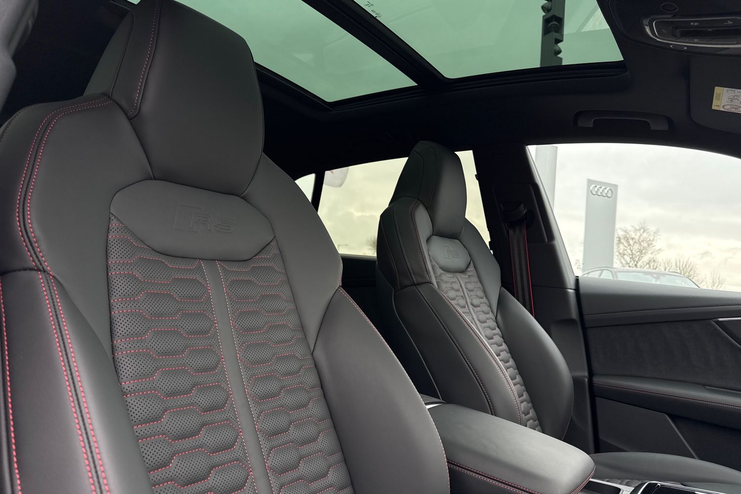 Used Audi RS Q8 2025 for sale - 77138971: Photo 24