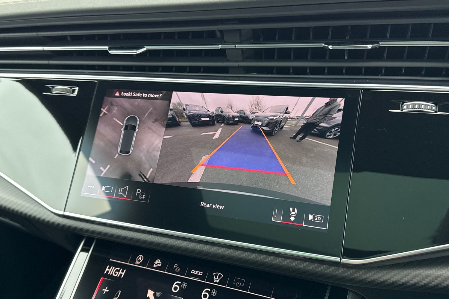 Used Audi RS Q8 2025 for sale - 77138971: Photo 32