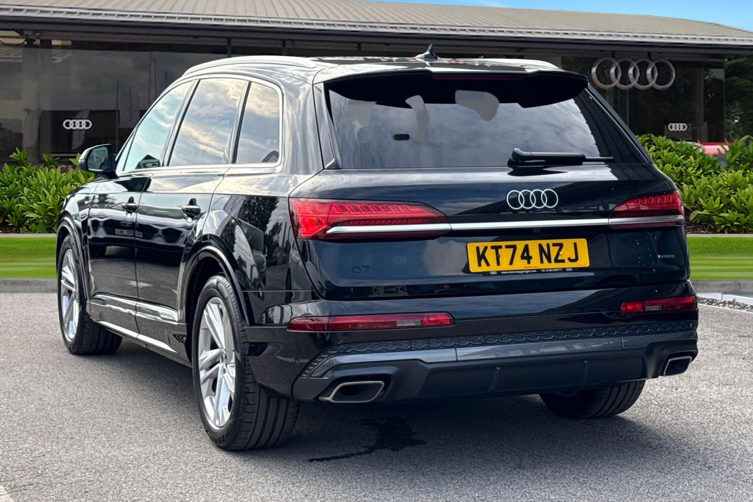 Used Audi Q7 2025 for sale - 76090274: Photo 2