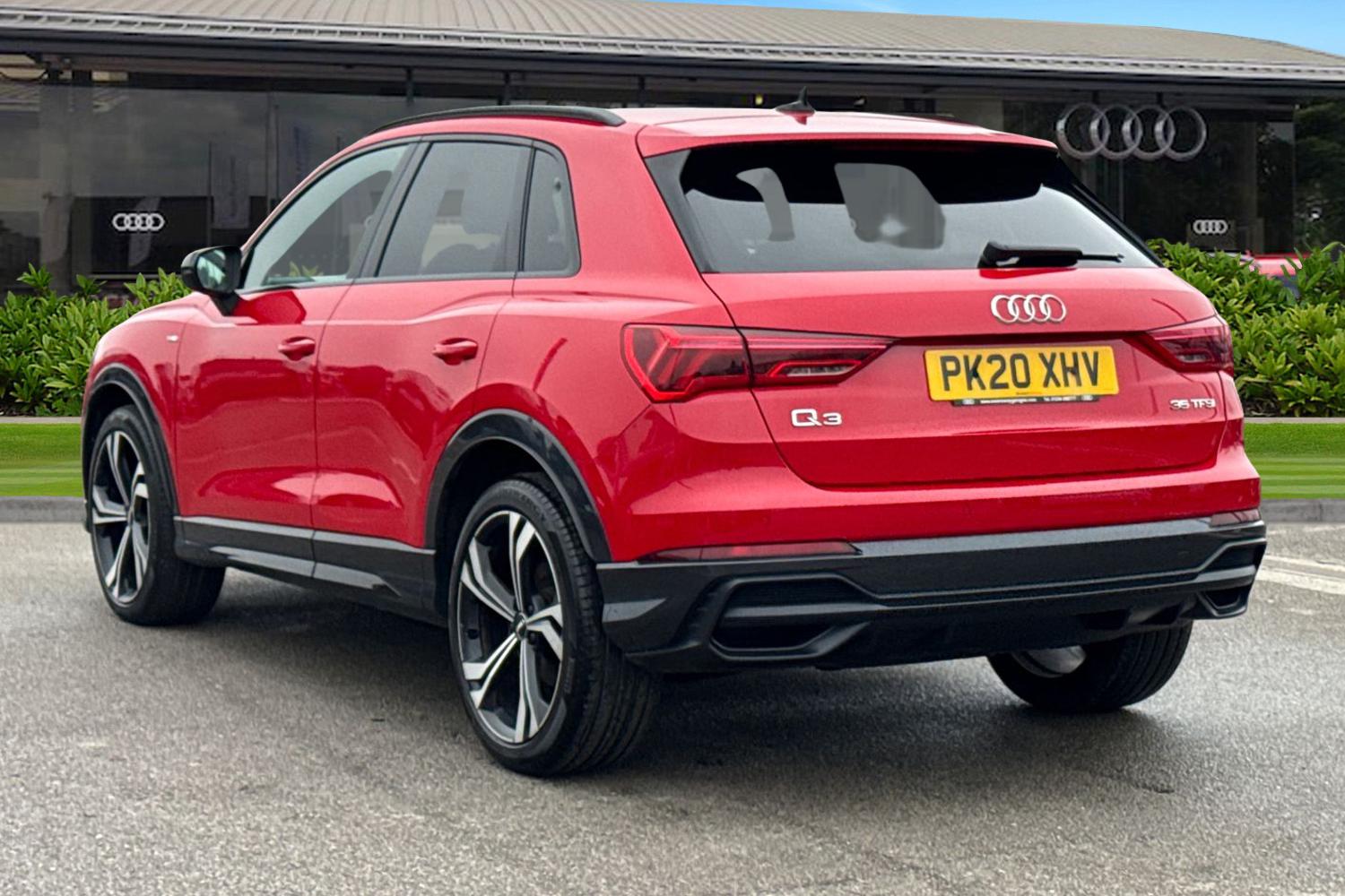 Used Audi Q3 2020 for sale - 77451172: Photo 2