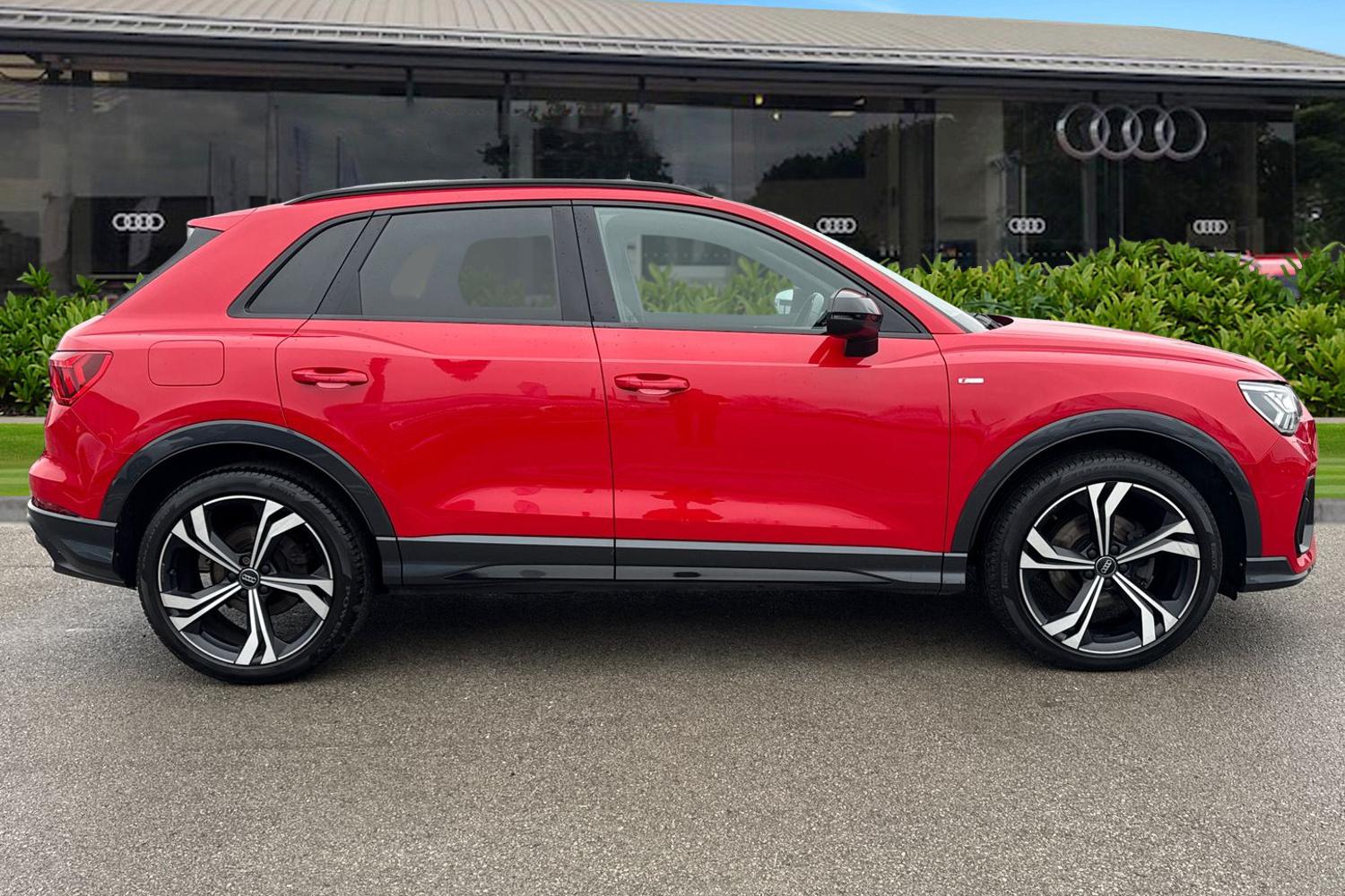 Used Audi Q3 2020 for sale - 77451172: Photo 3