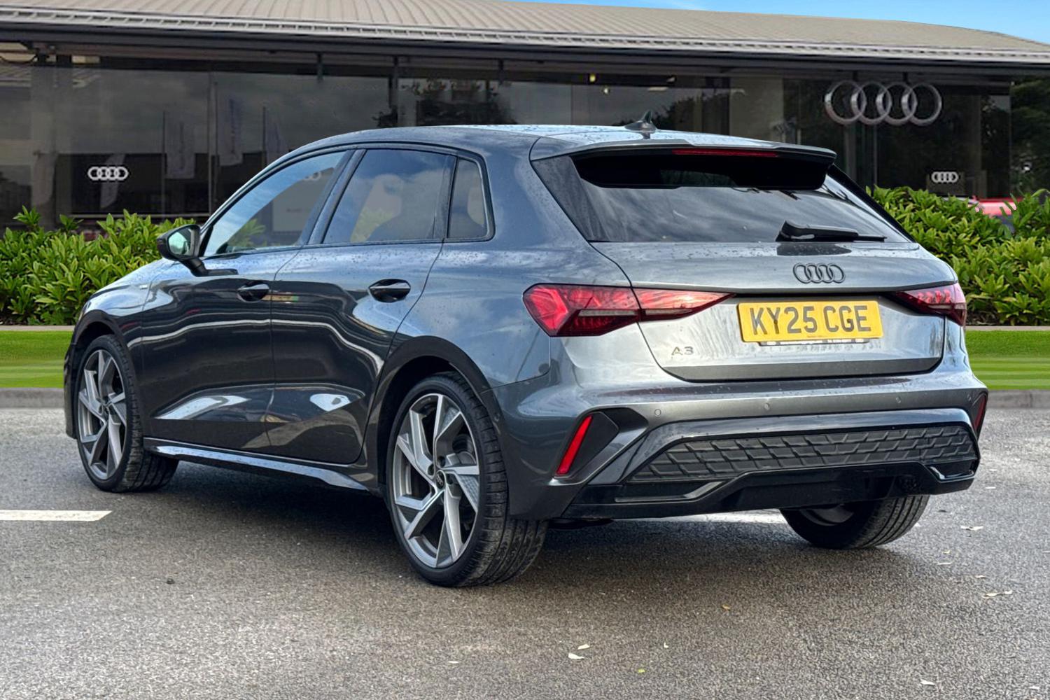 Used Audi A3 2025 for sale - 76876078: Photo 2