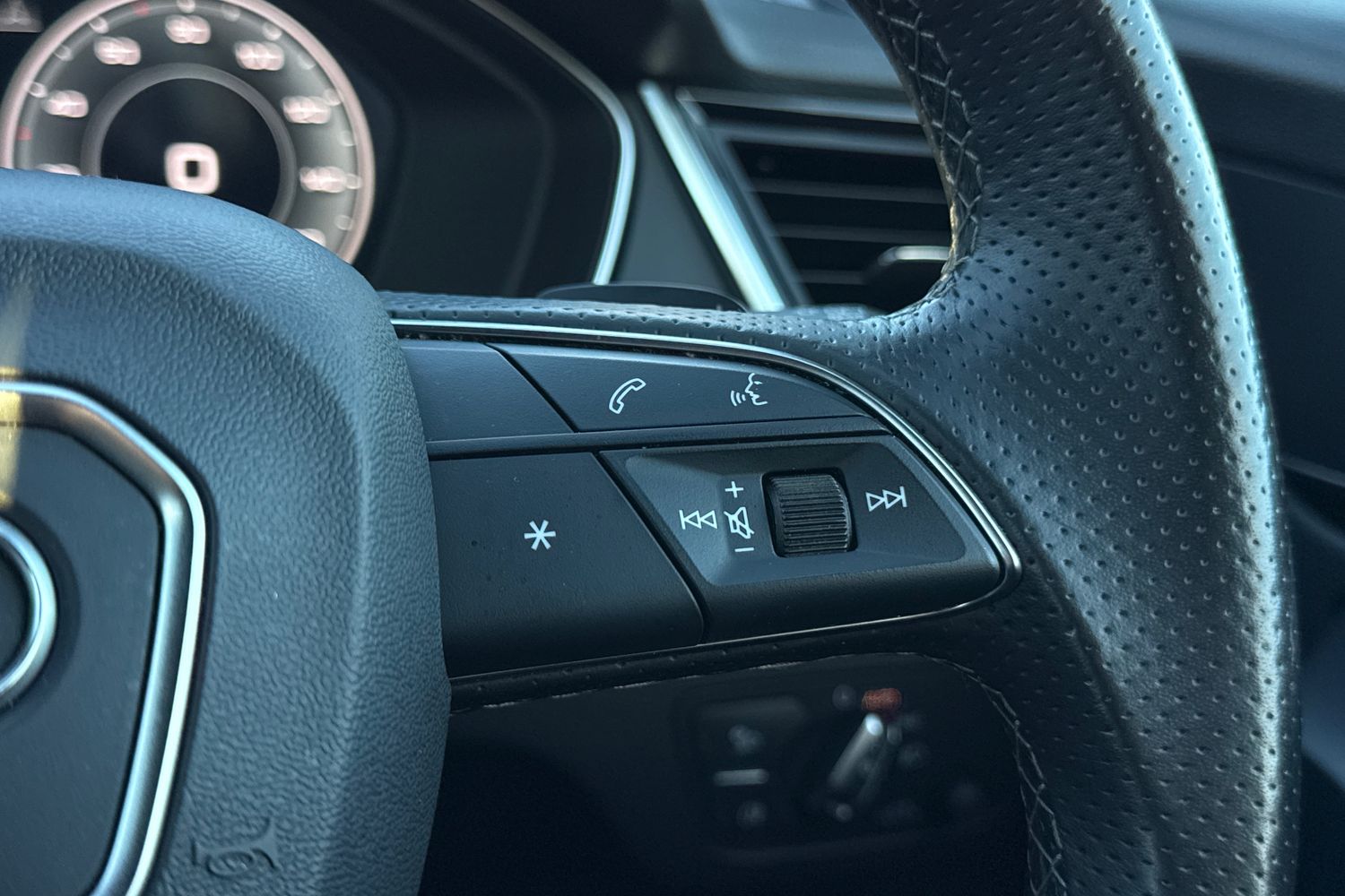 Used Audi Q5 2023 for sale - 76705574: Photo 35