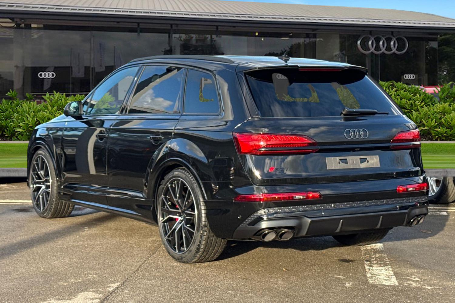 Used Audi SQ7 2025 for sale - 76300343: Photo 2