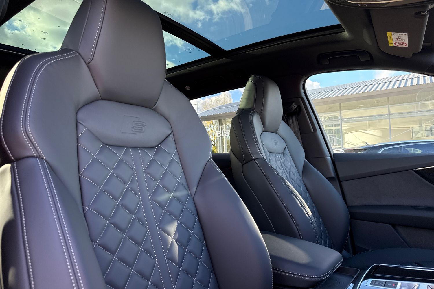 Used Audi SQ7 2025 for sale - 76300343: Photo 23