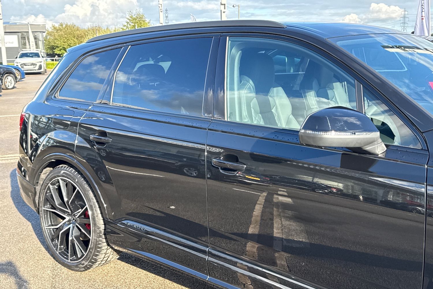 Used Audi SQ7 2025 for sale - 76300343: Photo 25