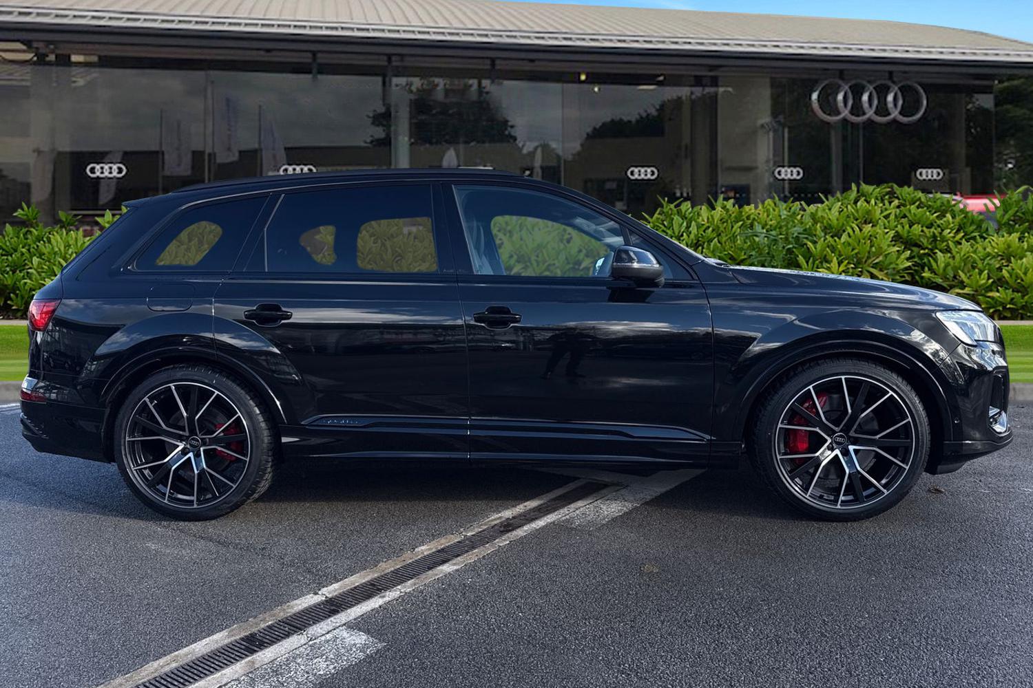 Used Audi SQ7 2025 for sale - 76300343: Photo 3