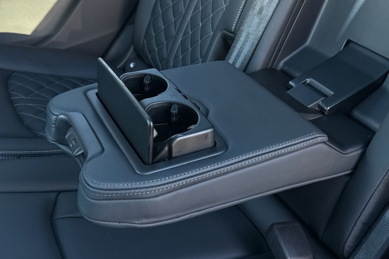 Used Audi SQ7 2025 for sale - 76300343: Photo 30