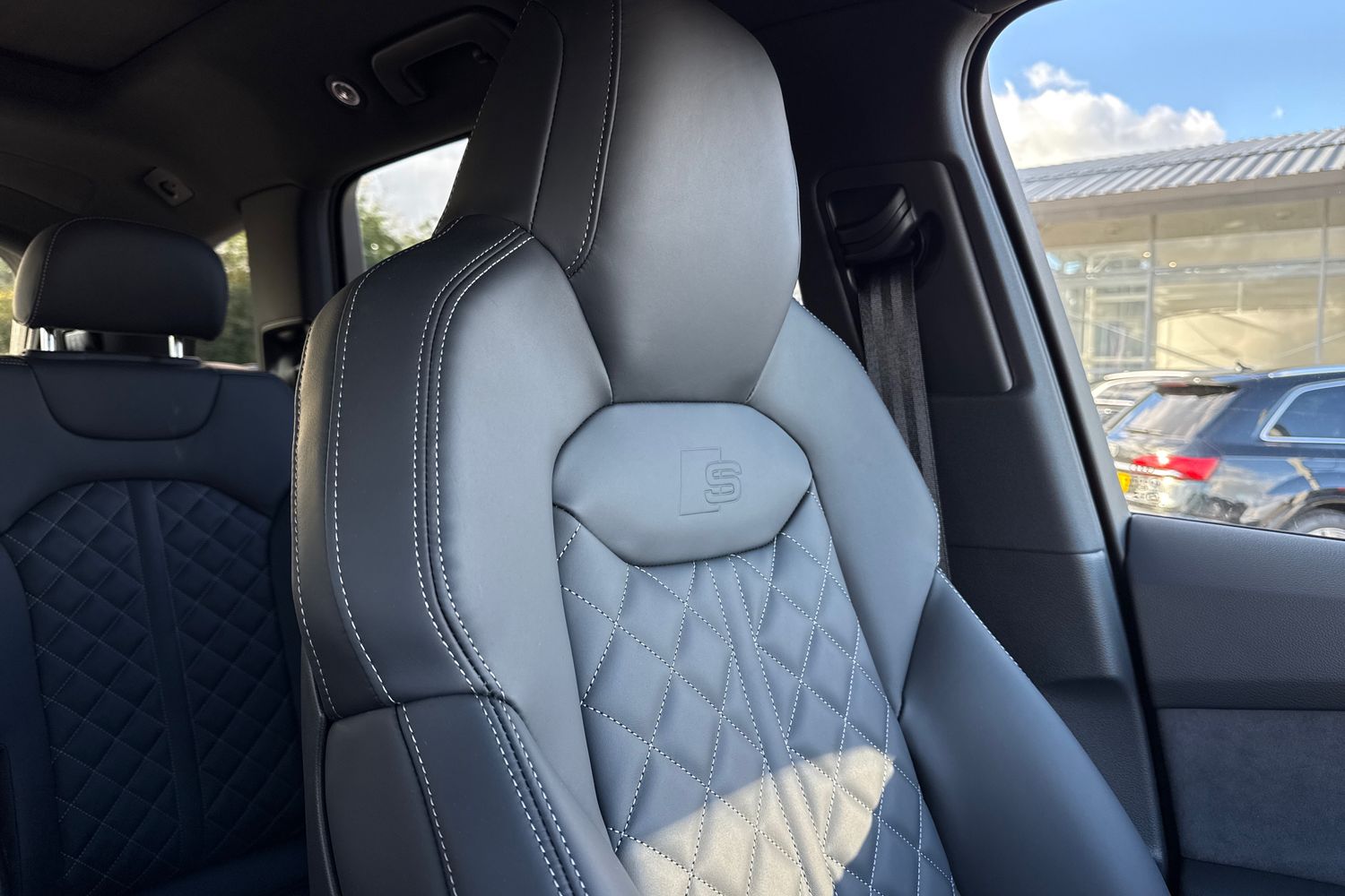 Used Audi SQ7 2025 for sale - 76300343: Photo 44