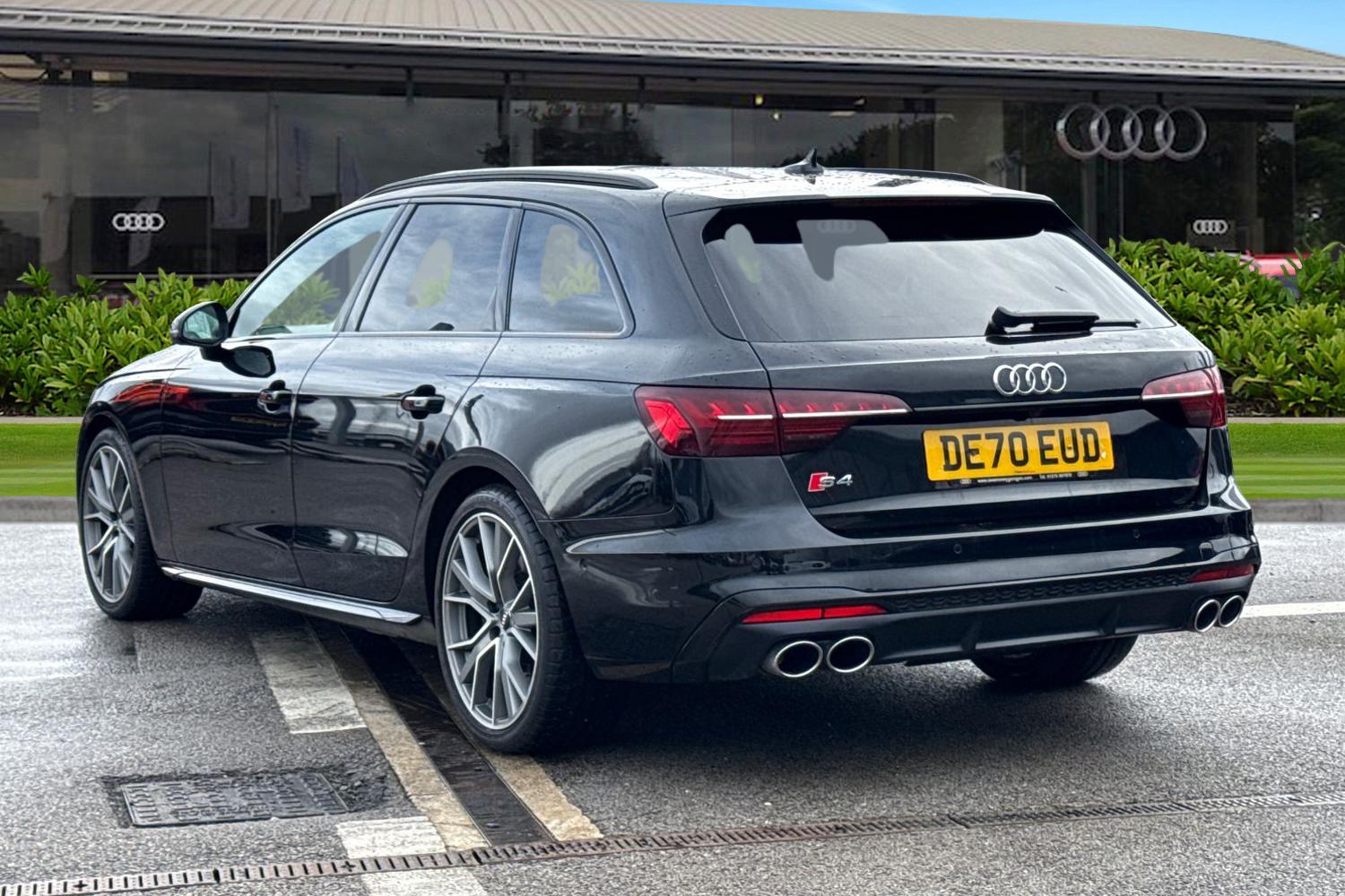 Used Audi A4 2020 for sale - 77348481: Photo 2