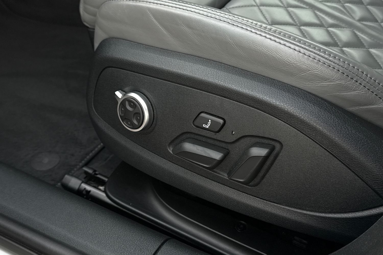 Used Audi A4 2020 for sale - 77348481: Photo 26