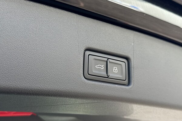 Used Audi Q4 e-tron 2025 for sale - 75785633: Photo 27