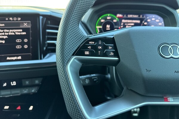 Used Audi Q4 e-tron 2025 for sale - 75785633: Photo 35