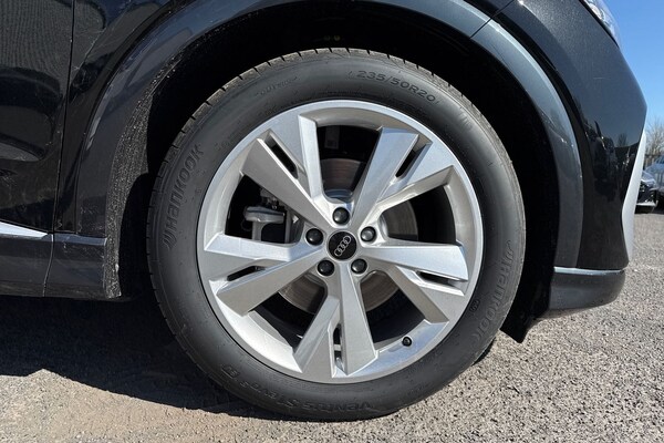 Used Audi Q4 e-tron 2025 for sale - 75785633: Photo 9