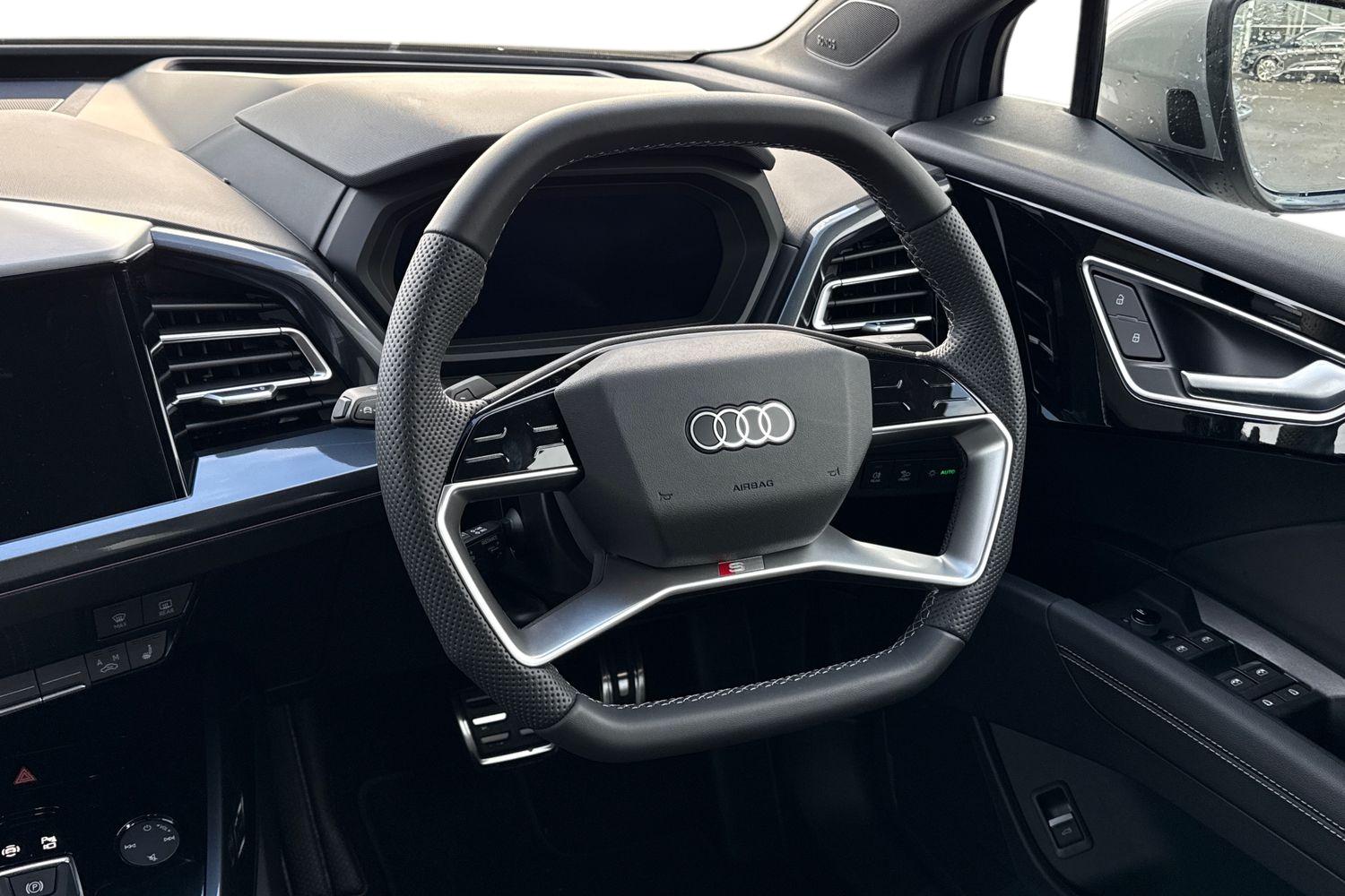 Used Audi Q4 e-tron 2025 for sale - 76300351: Photo 12