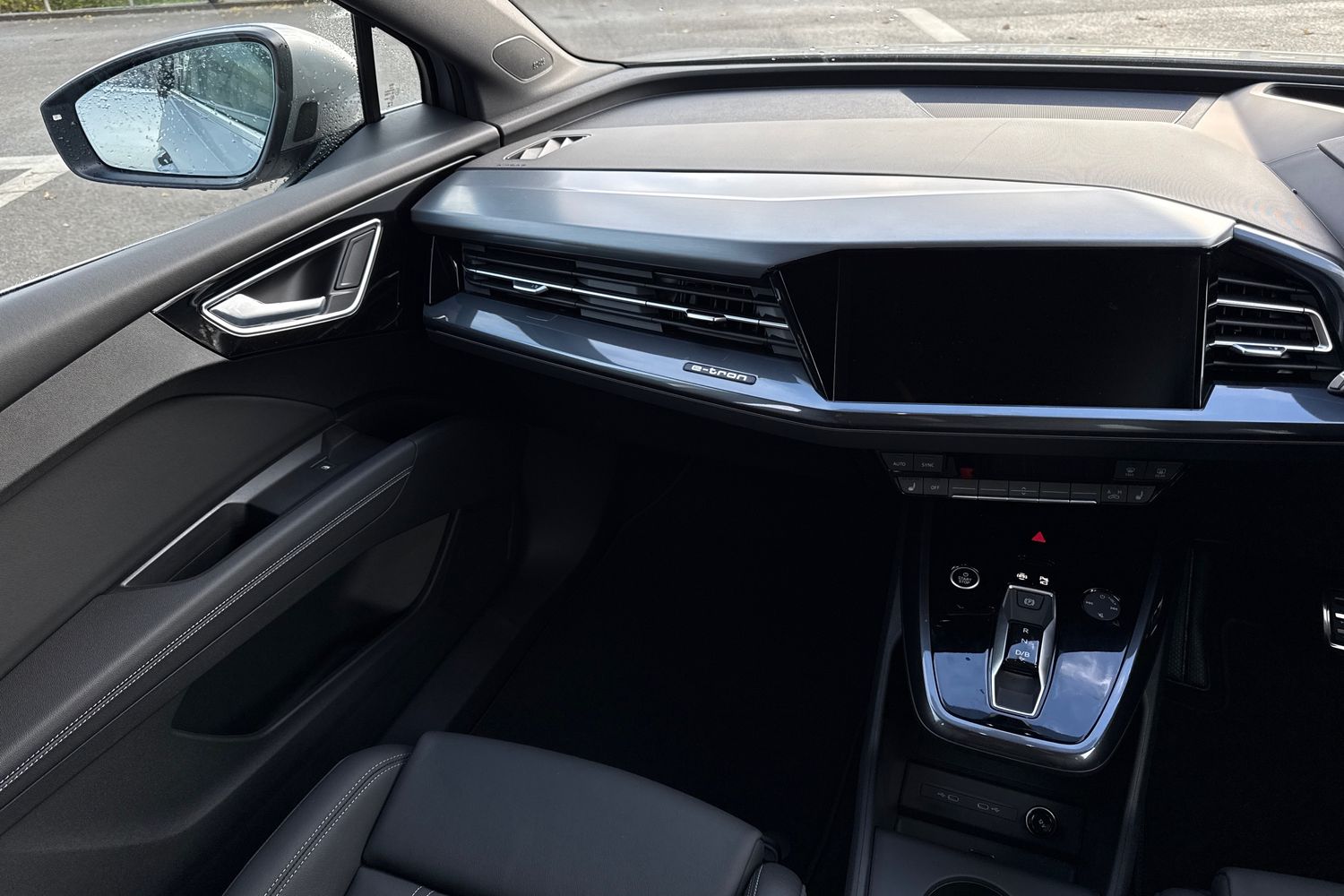 Used Audi Q4 e-tron 2025 for sale - 76300351: Photo 14