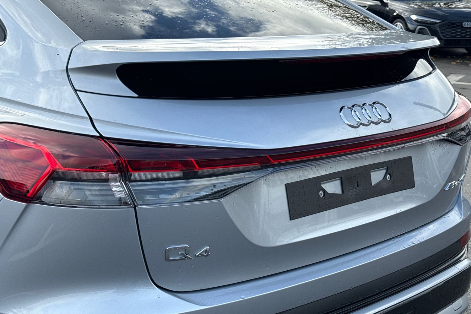 Used Audi Q4 e-tron 2025 for sale - 76300351: Photo 15