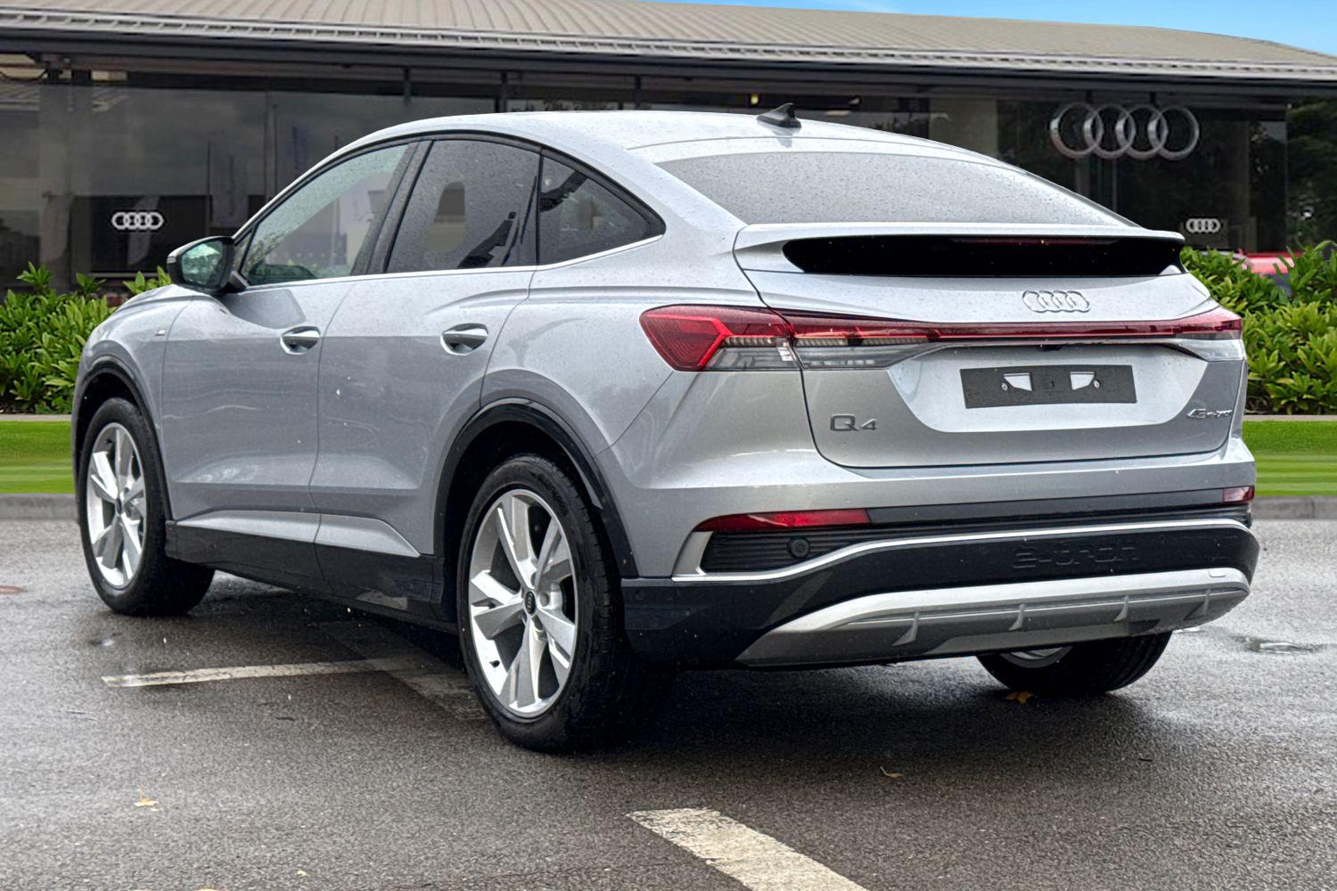 Used Audi Q4 e-tron 2025 for sale - 76300351: Photo 2