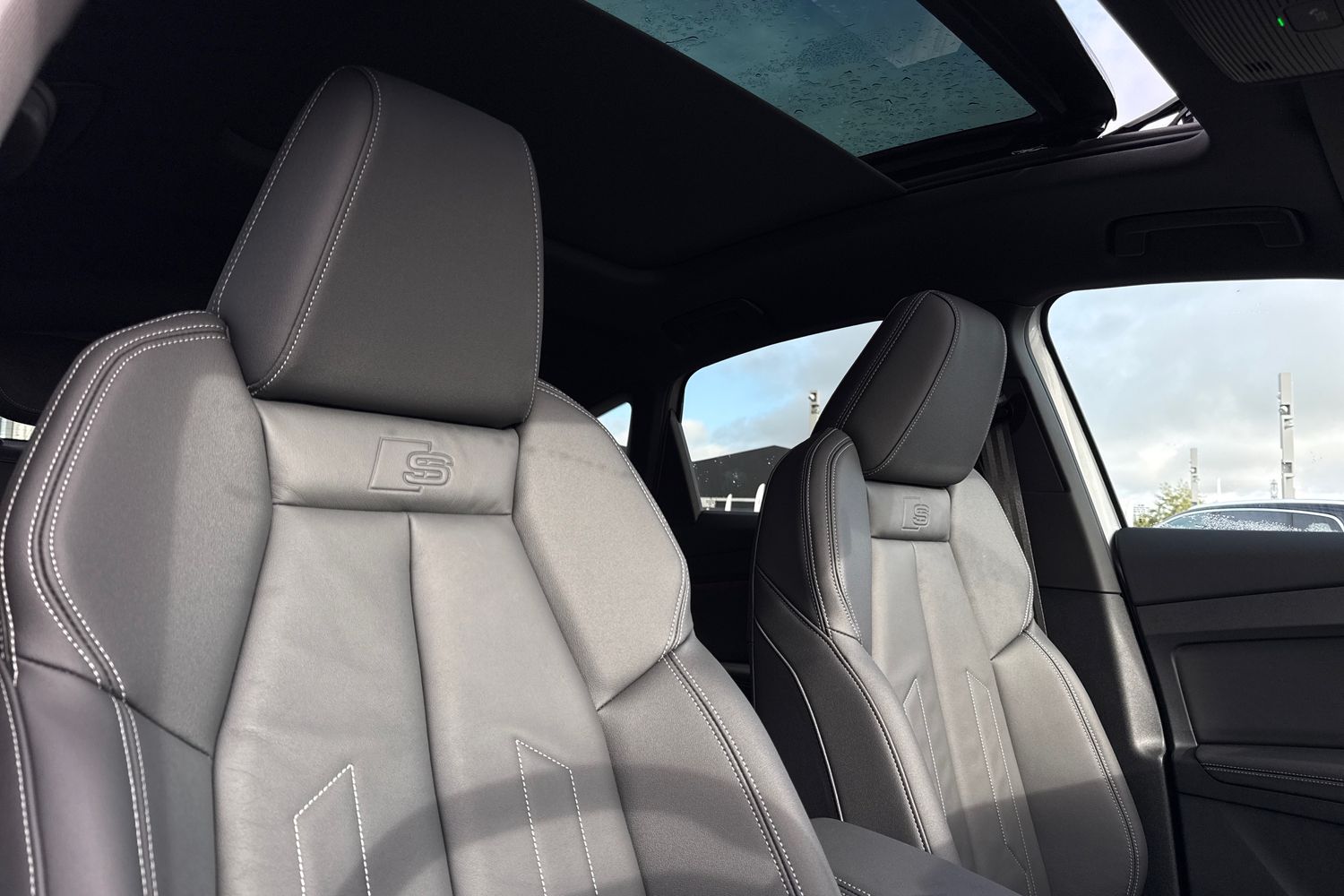 Used Audi Q4 e-tron 2025 for sale - 76300351: Photo 20