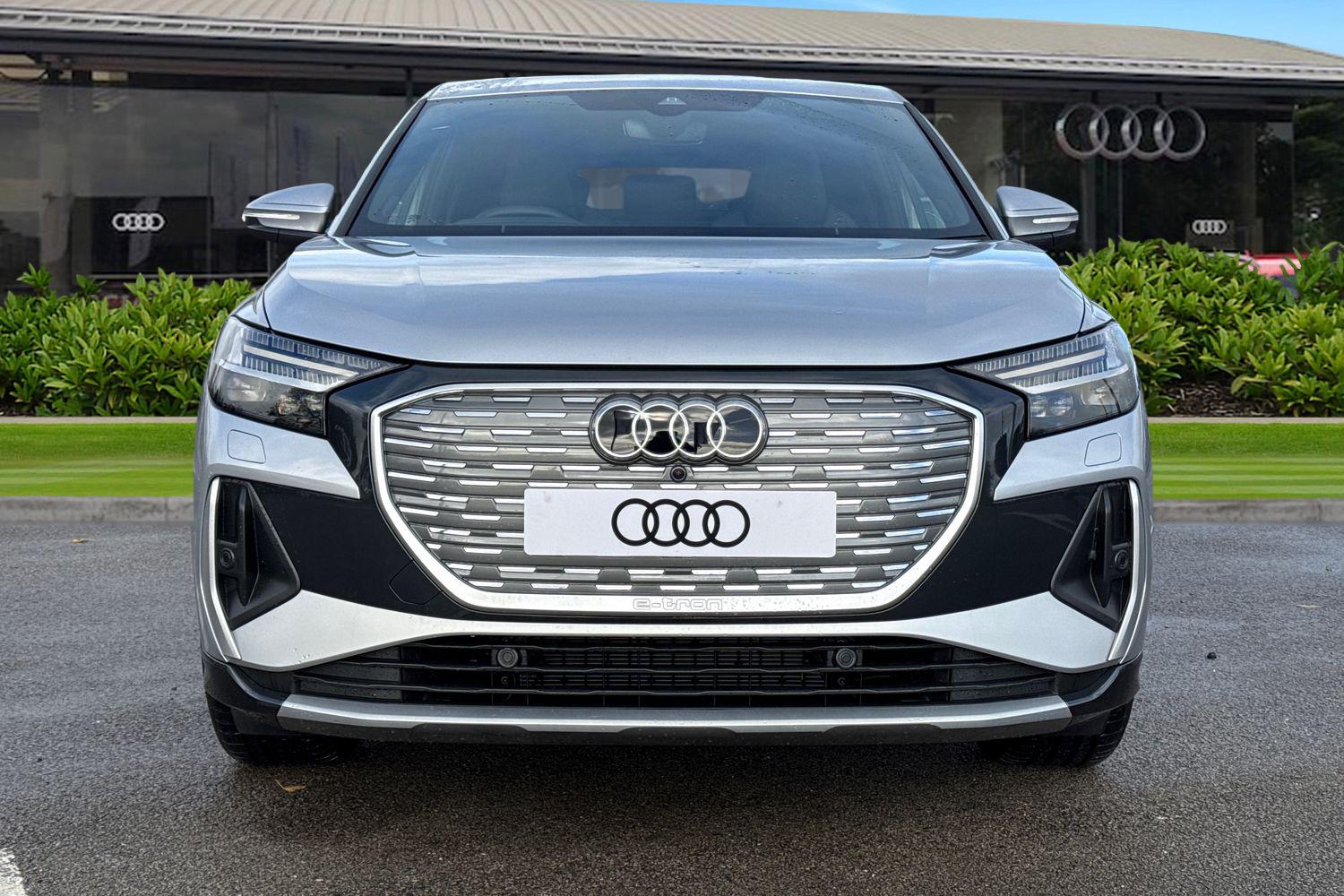 Used Audi Q4 e-tron 2025 for sale - 76300351: Photo 5