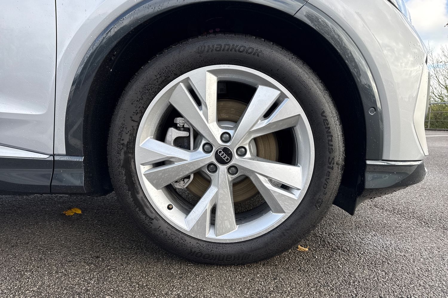 Used Audi Q4 e-tron 2025 for sale - 76300351: Photo 6