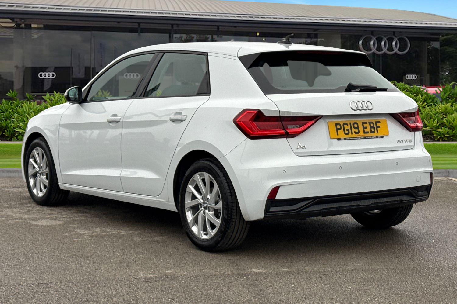 Used Audi A1 2019 for sale - 77451081: Photo 2