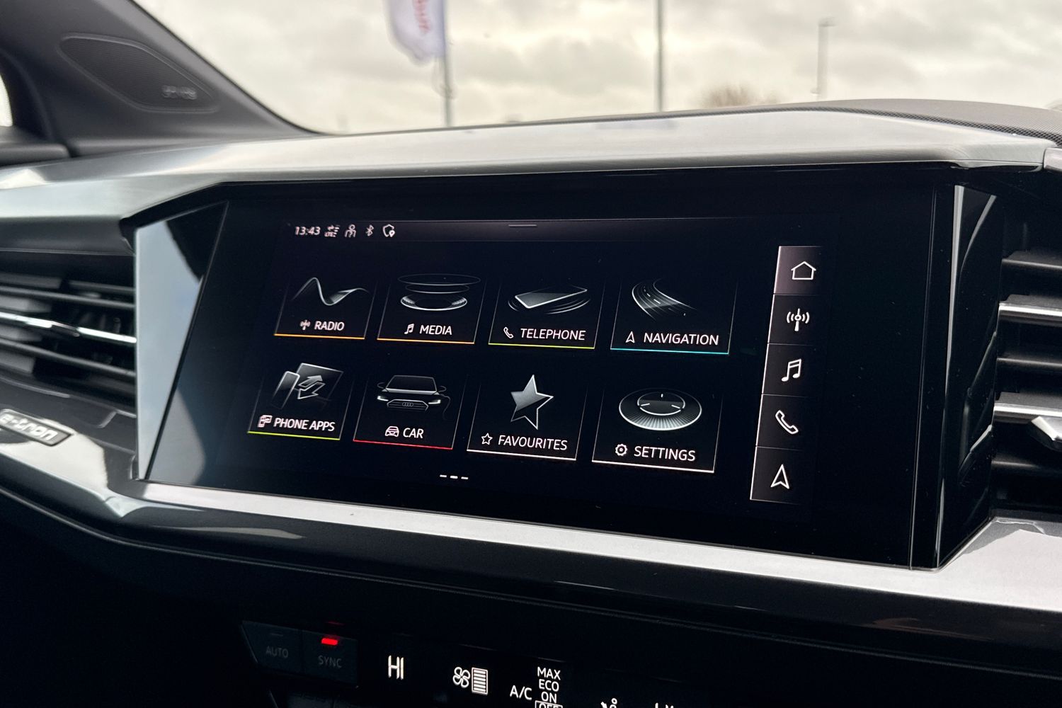 Used Audi Q4 e-tron 2022 for sale - 77649223: Photo 48