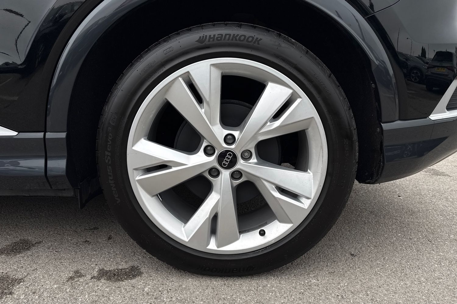 Used Audi Q4 e-tron 2025 for sale - 77812491: Photo 12