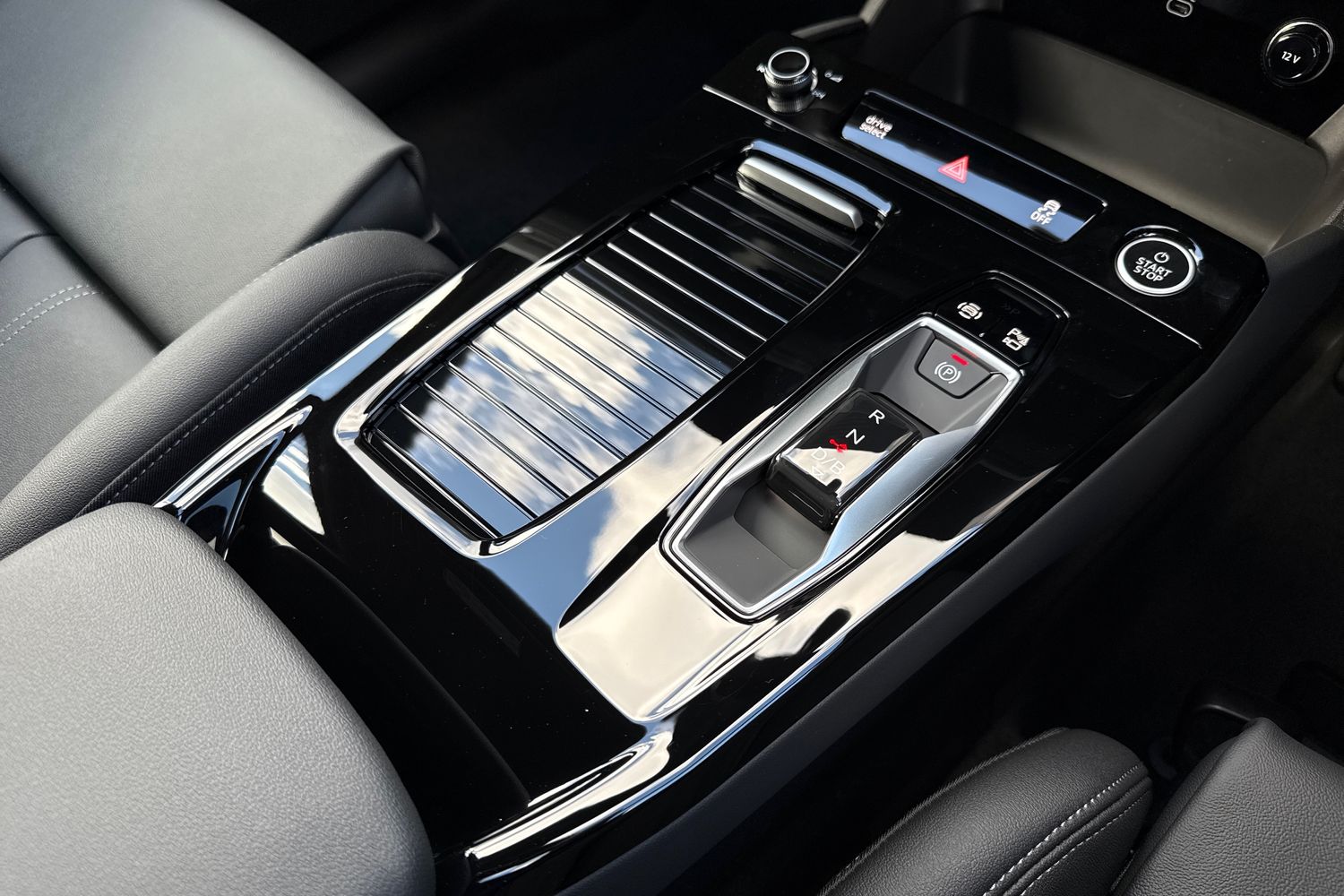 Used Audi Q6 e-tron 2025 for sale - 75908927: Photo 22