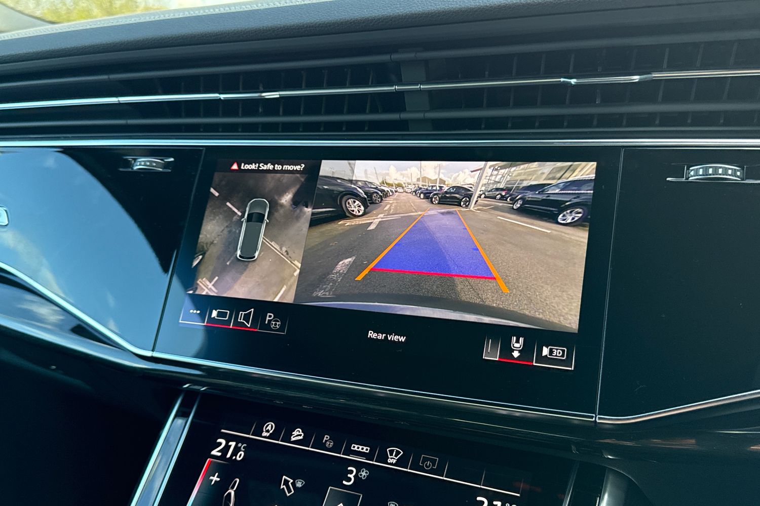 Used Audi Q7 2025 for sale - 76300240: Photo 32