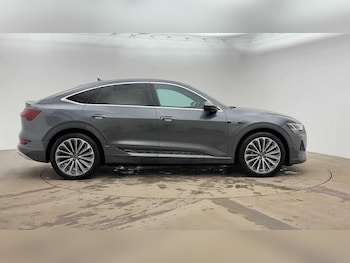 Used Audi e-tron 2022 for sale - 77733642: Photo