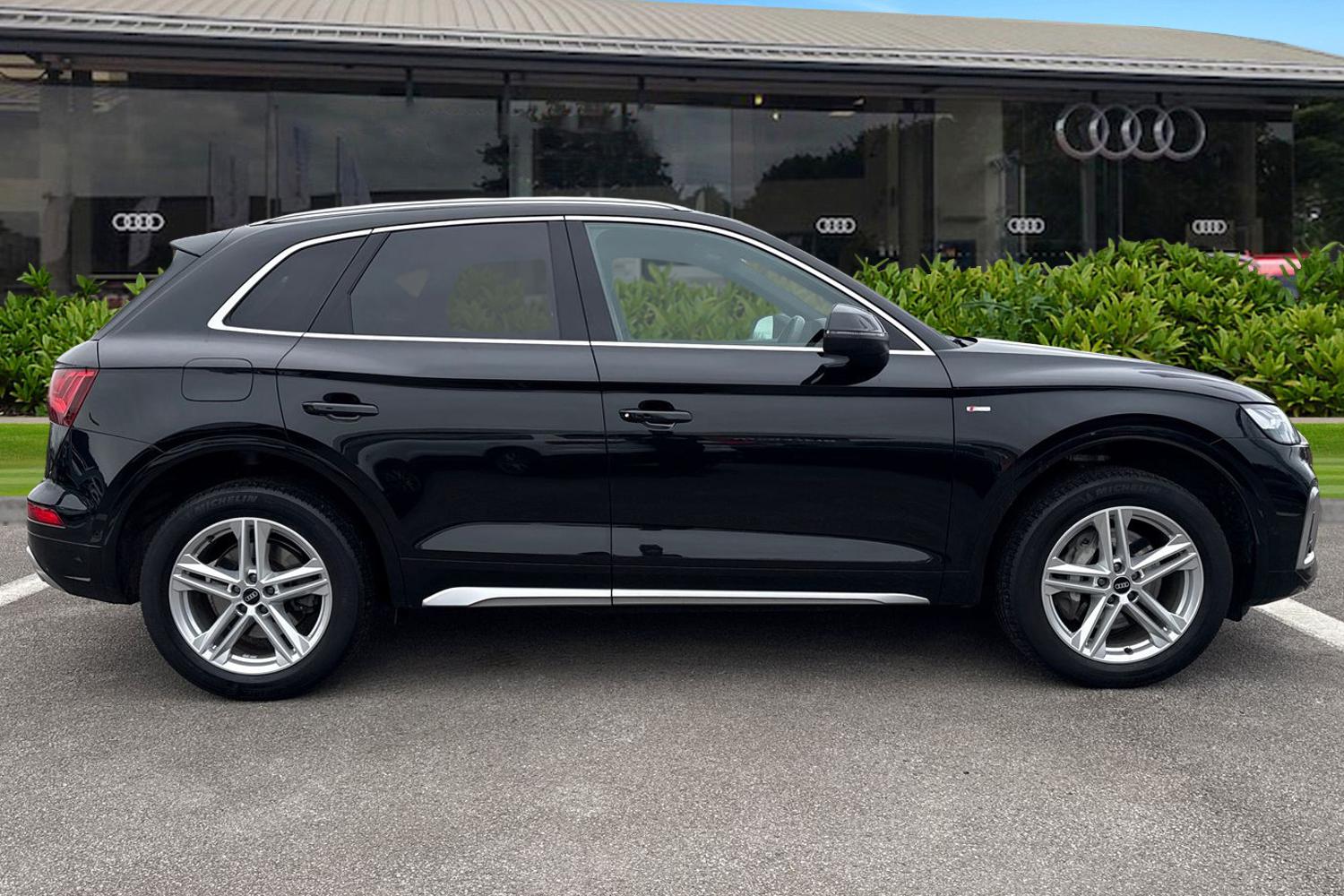 Used Audi Q5 2023 for sale - 76723704: Photo 3