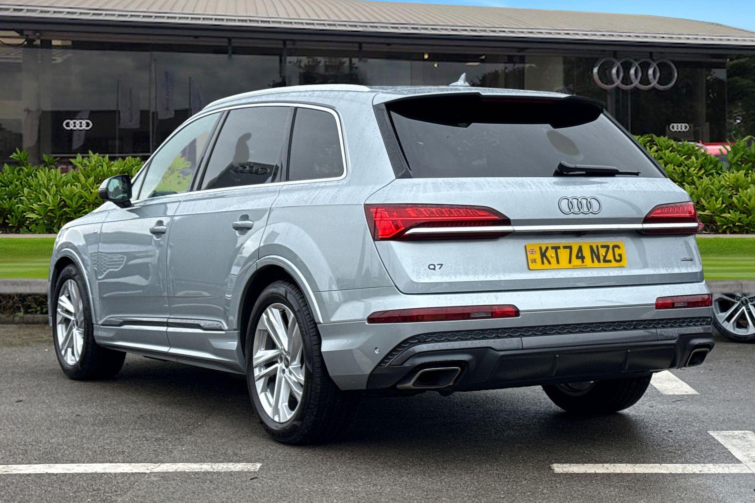 Used Audi Q7 2025 for sale - 76090218: Photo 2