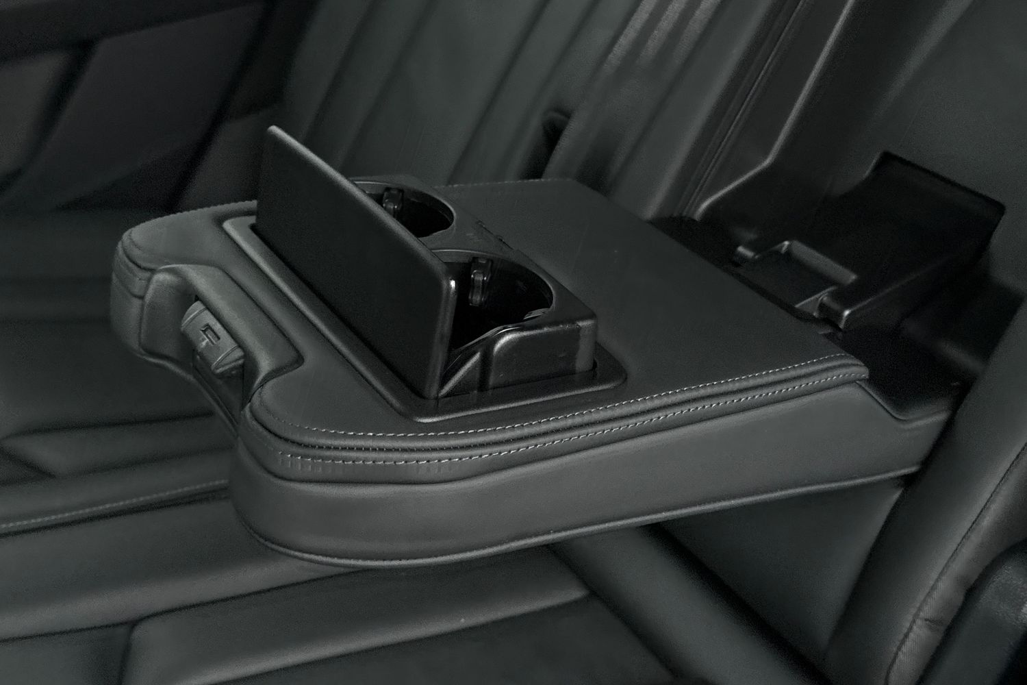 Used Audi Q7 2025 for sale - 76090218: Photo 31